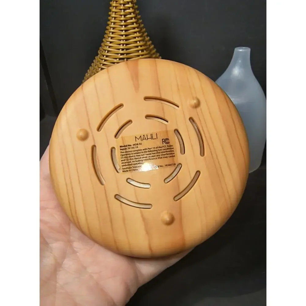 1846.  Mahli Aroma Therapy Diffuser Wicker Top USB Port Rainbow Lights
